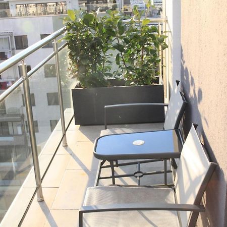 Grozavesti Luxury Apartment With 2 Rooms Bukares Bagian luar foto