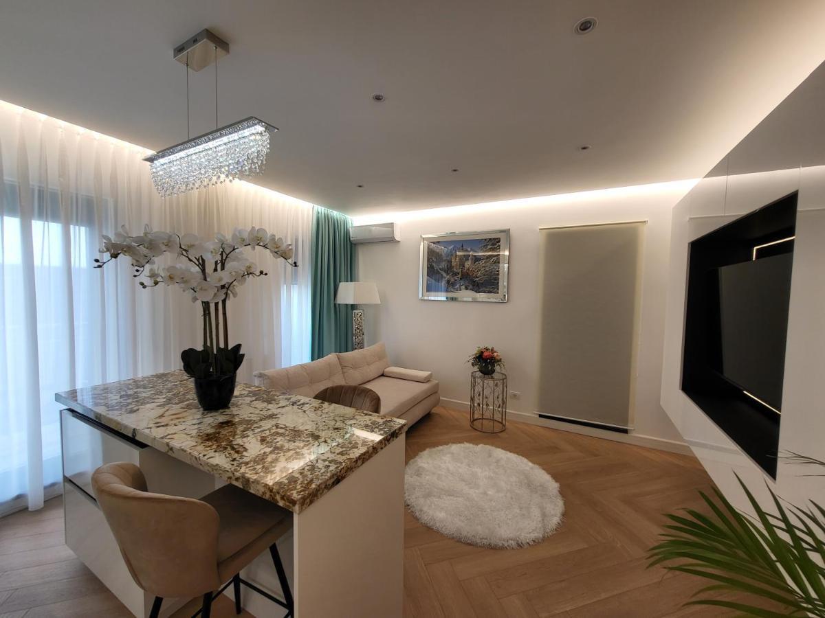 Grozavesti Luxury Apartment With 2 Rooms Bukares Bagian luar foto