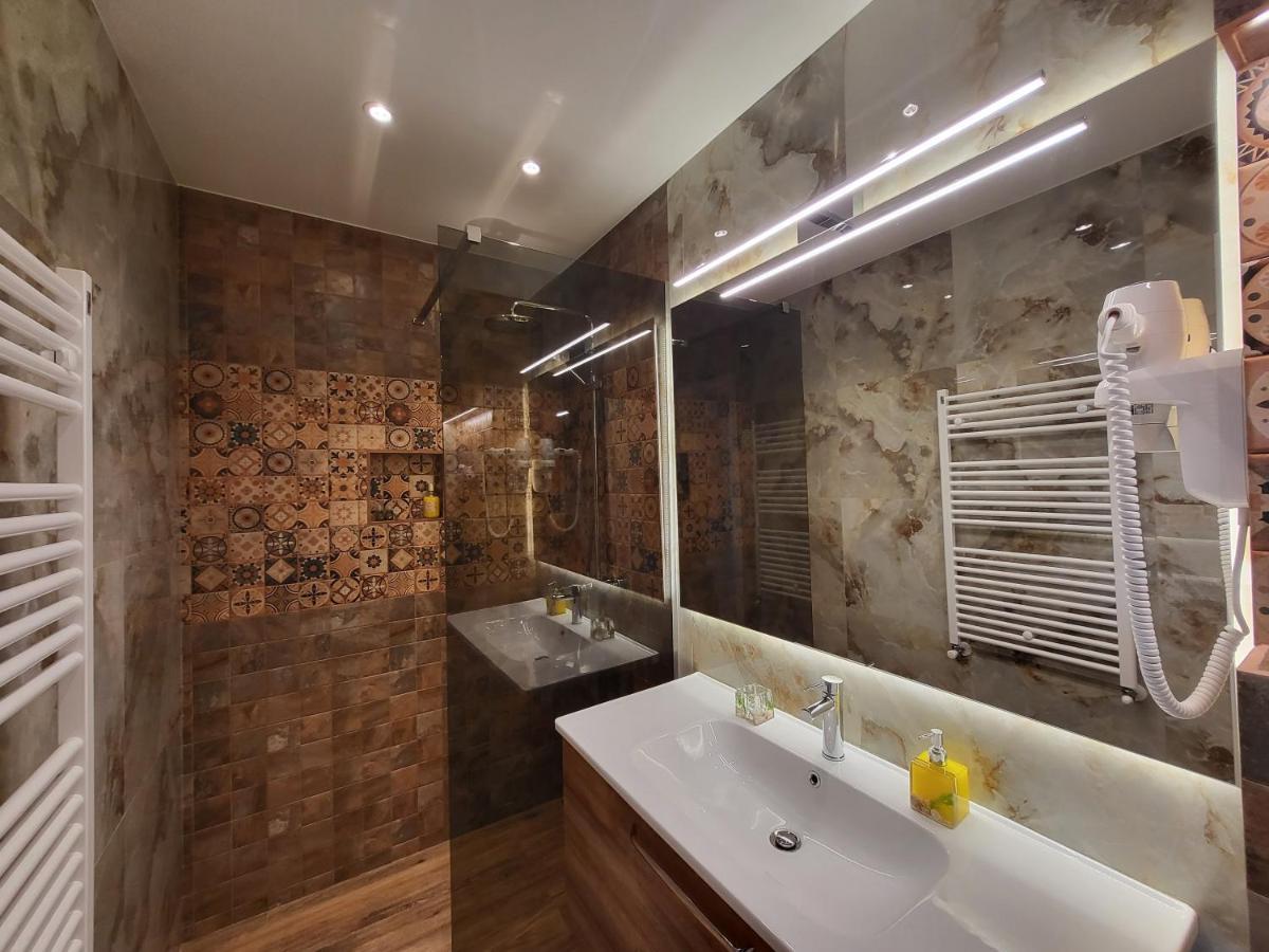 Grozavesti Luxury Apartment With 2 Rooms Bukares Bagian luar foto