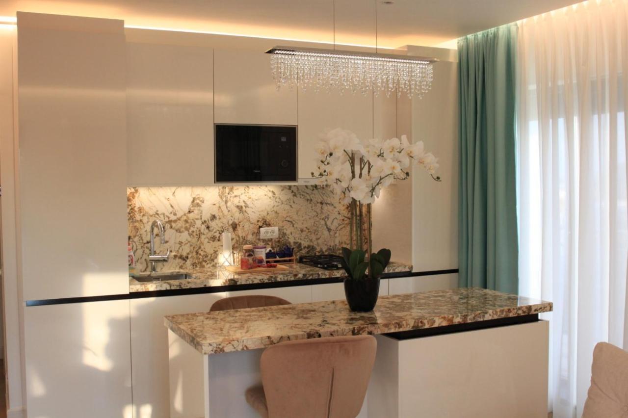 Grozavesti Luxury Apartment With 2 Rooms Bukares Bagian luar foto
